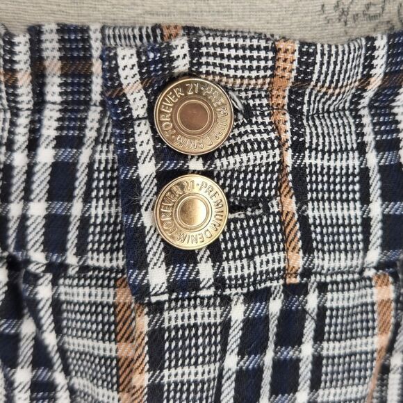 Eclectic Plaid Paperbag Shorts - Picture 3 of 5